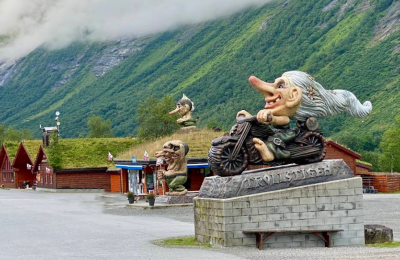 精灵村