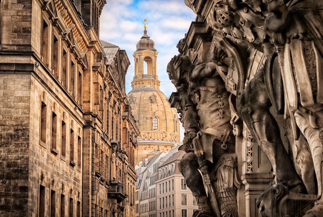 [圣母教堂]全景照片