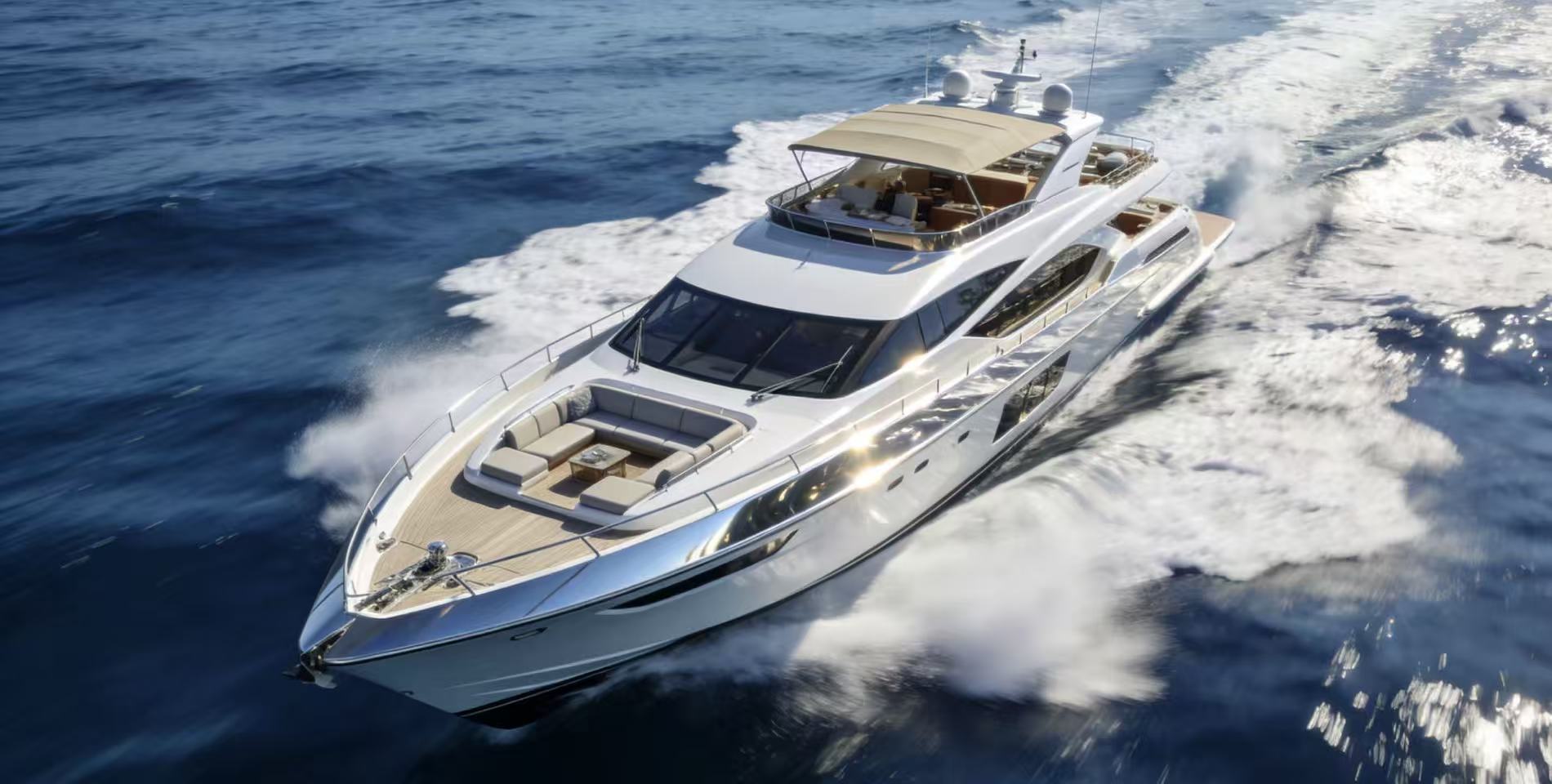 [超级快速豪华游轮]全景照片