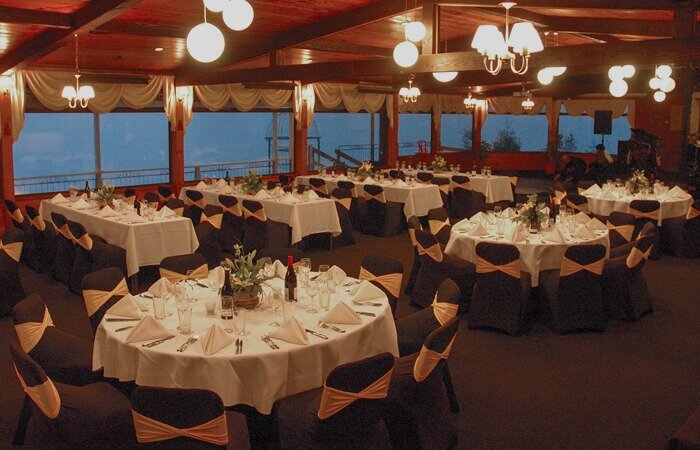 [白云峰山顶景观餐厅]全景照片